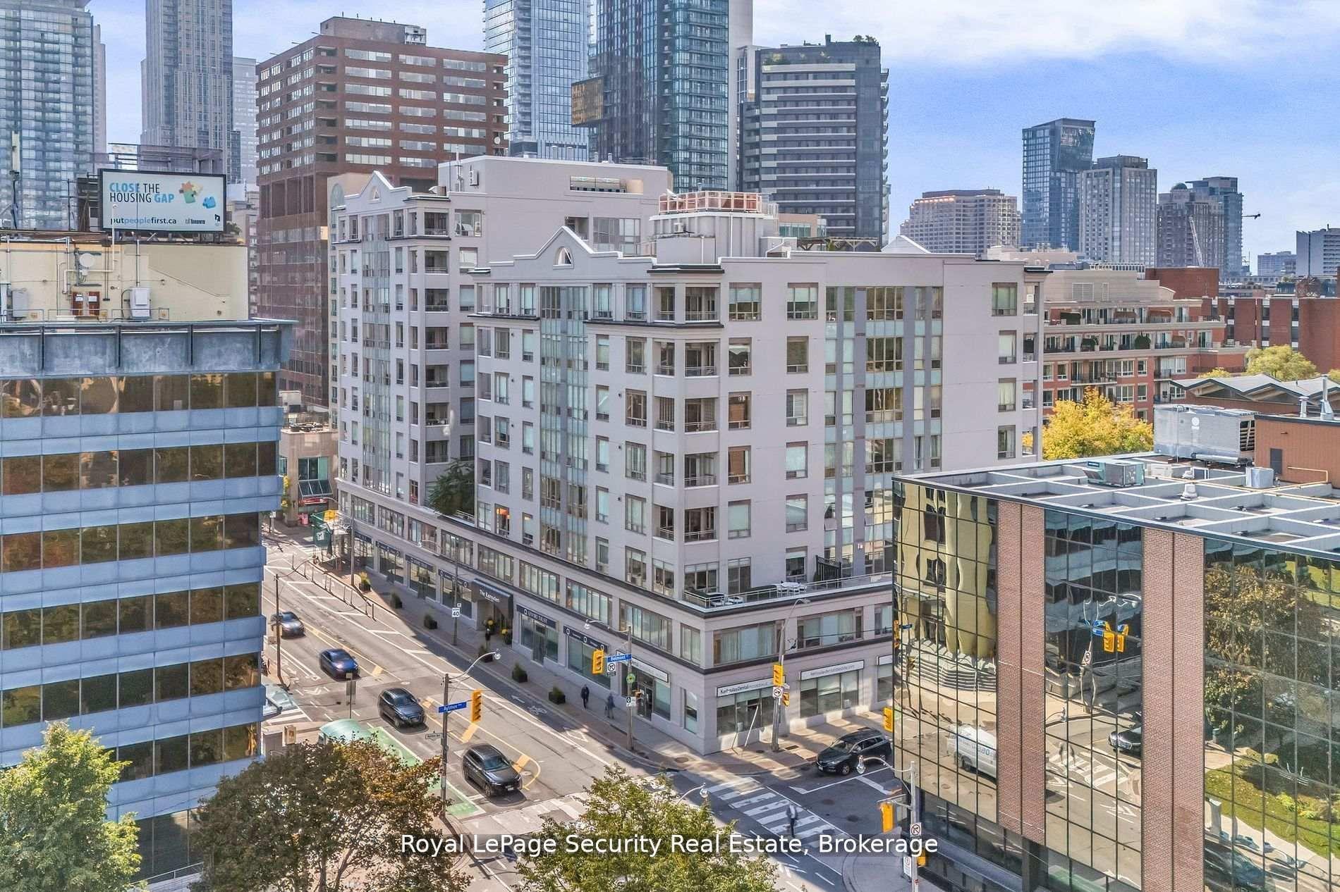 980 Yonge Street  #403
