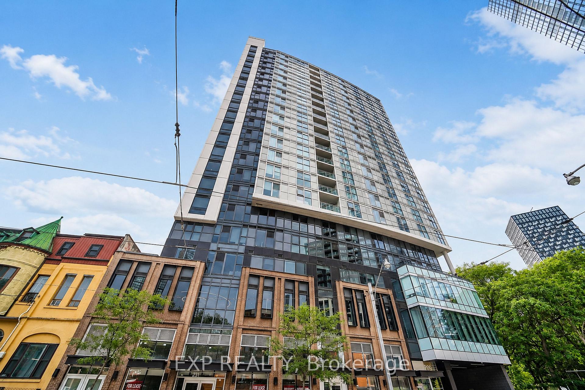 219 Dundas Street E #610