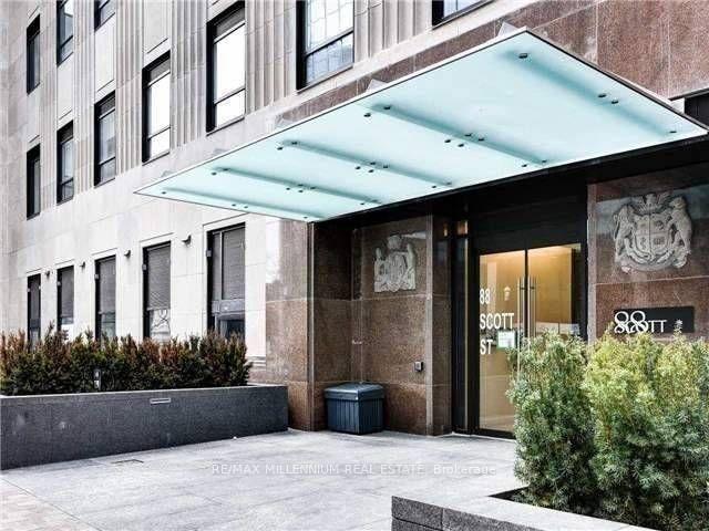 88 Scott Street  #604