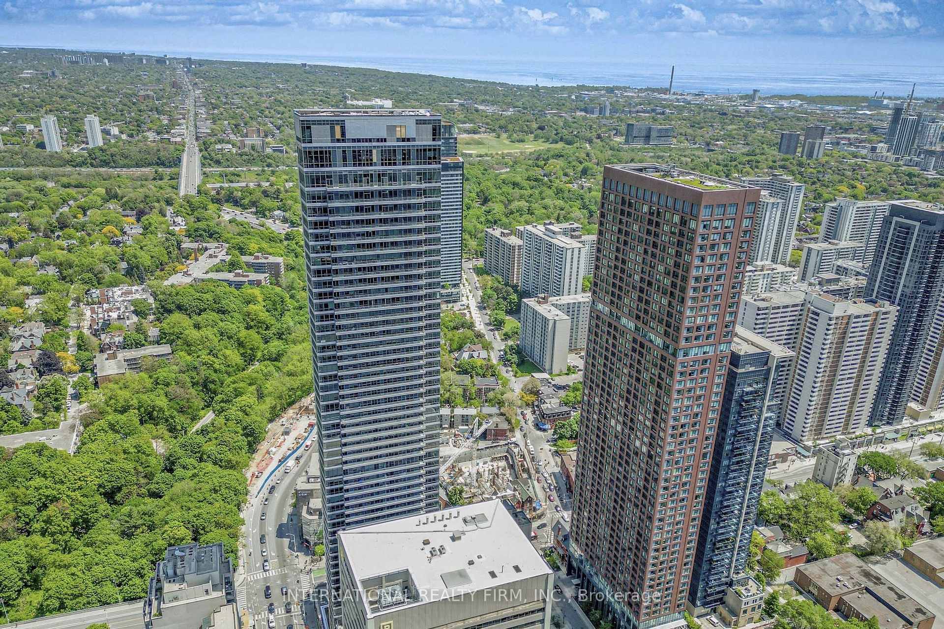 395 Bloor Street E #4602
