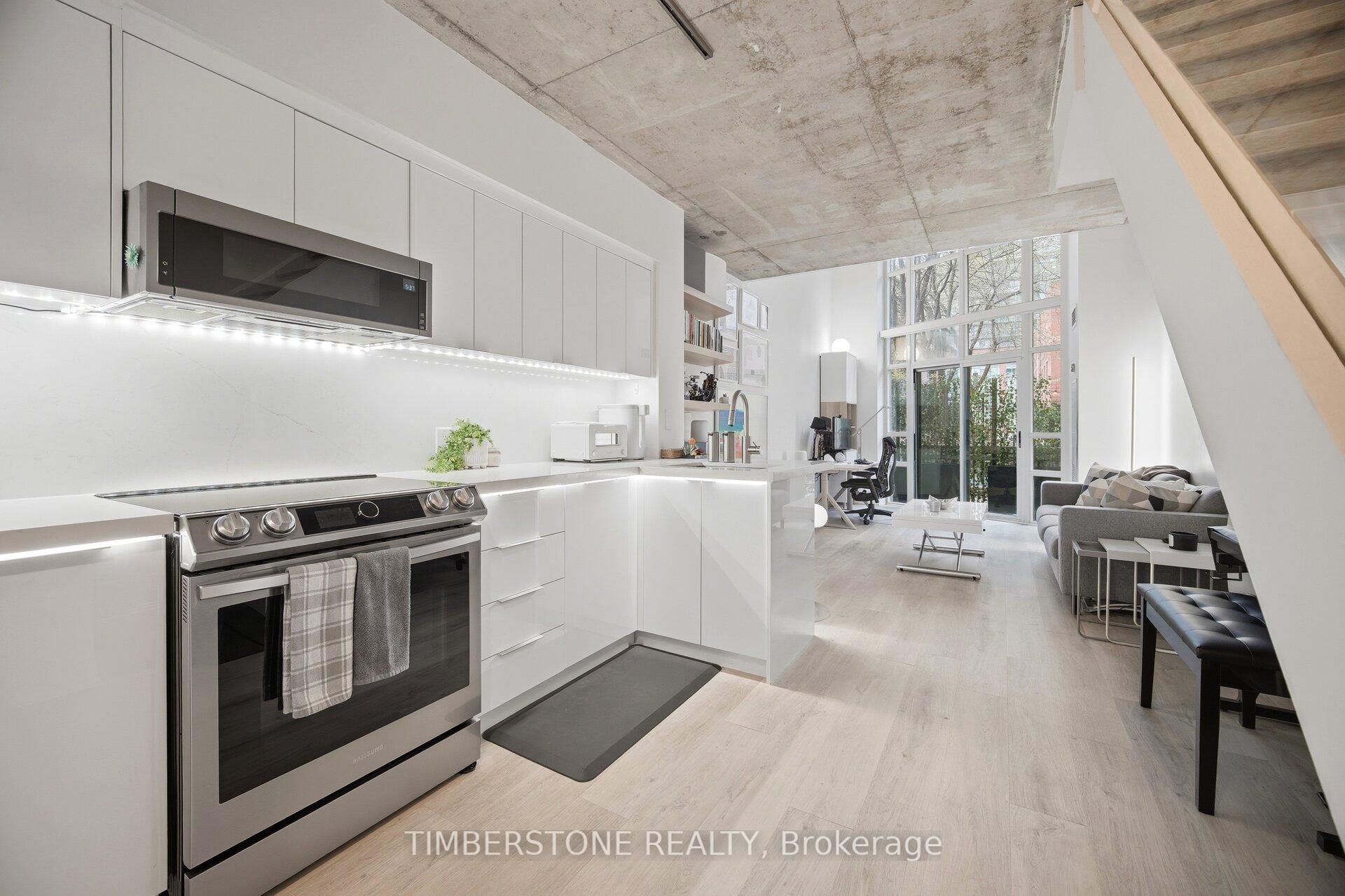 255 Richmond Street E #122