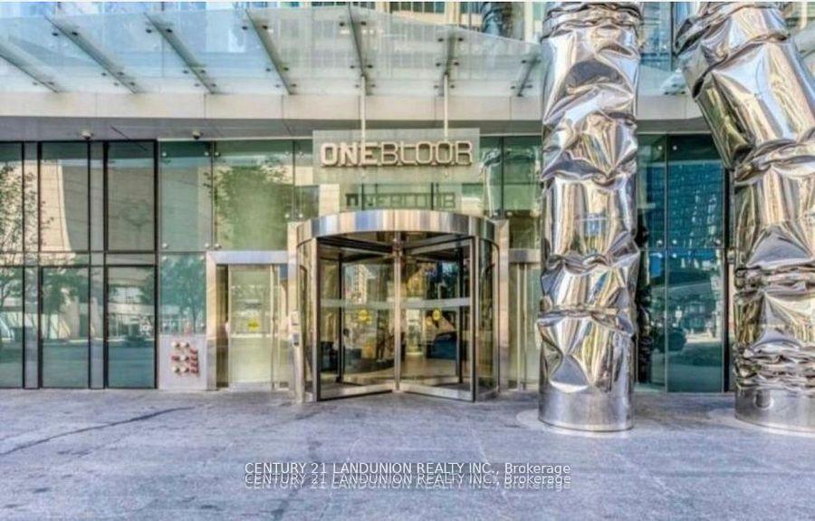1 Bloor Street E #2612