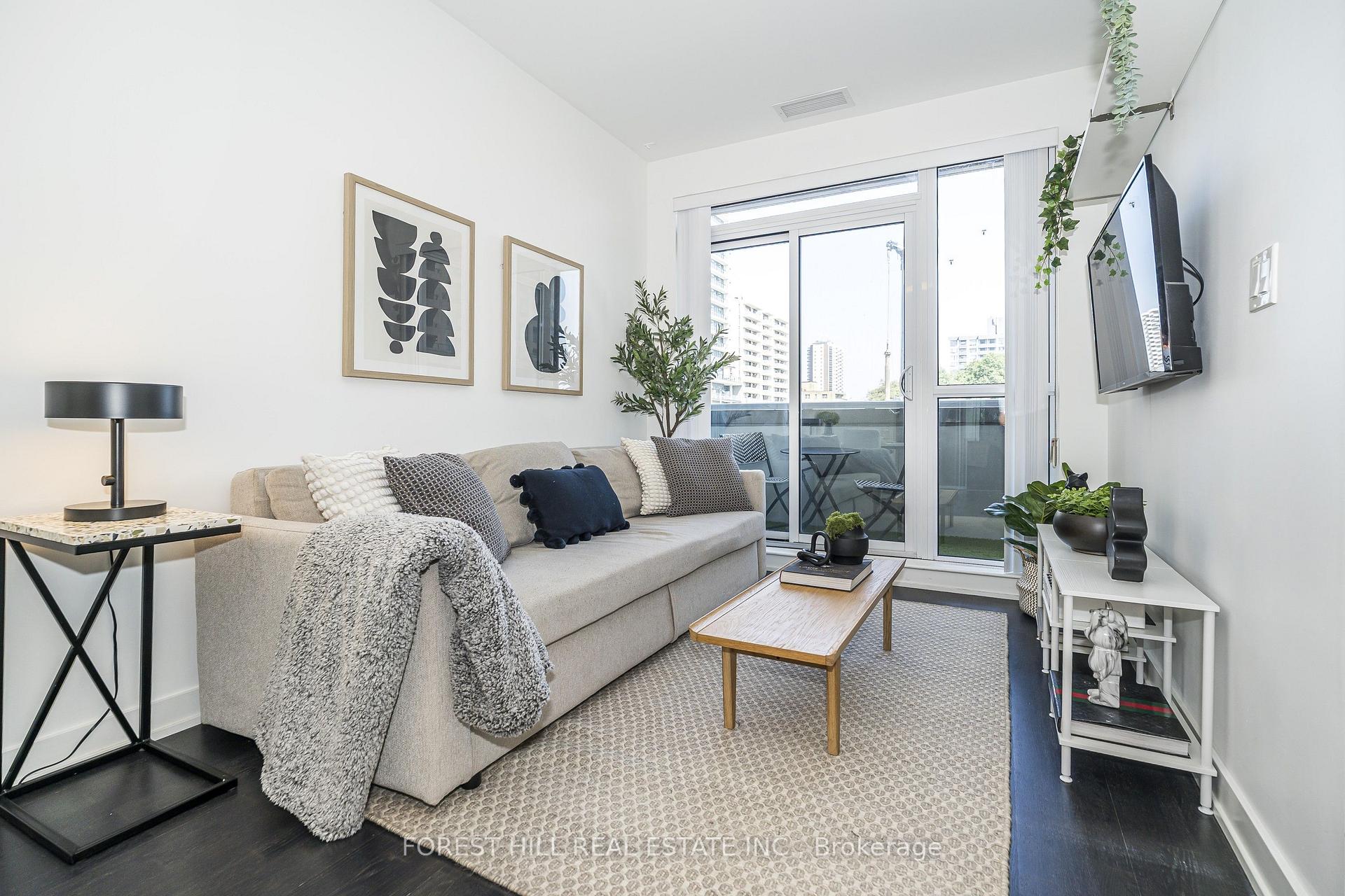 501 St Clair Avenue W #202