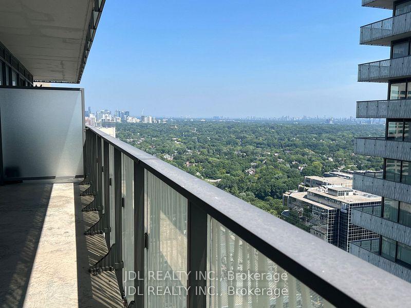 42 Charles Street E #3609