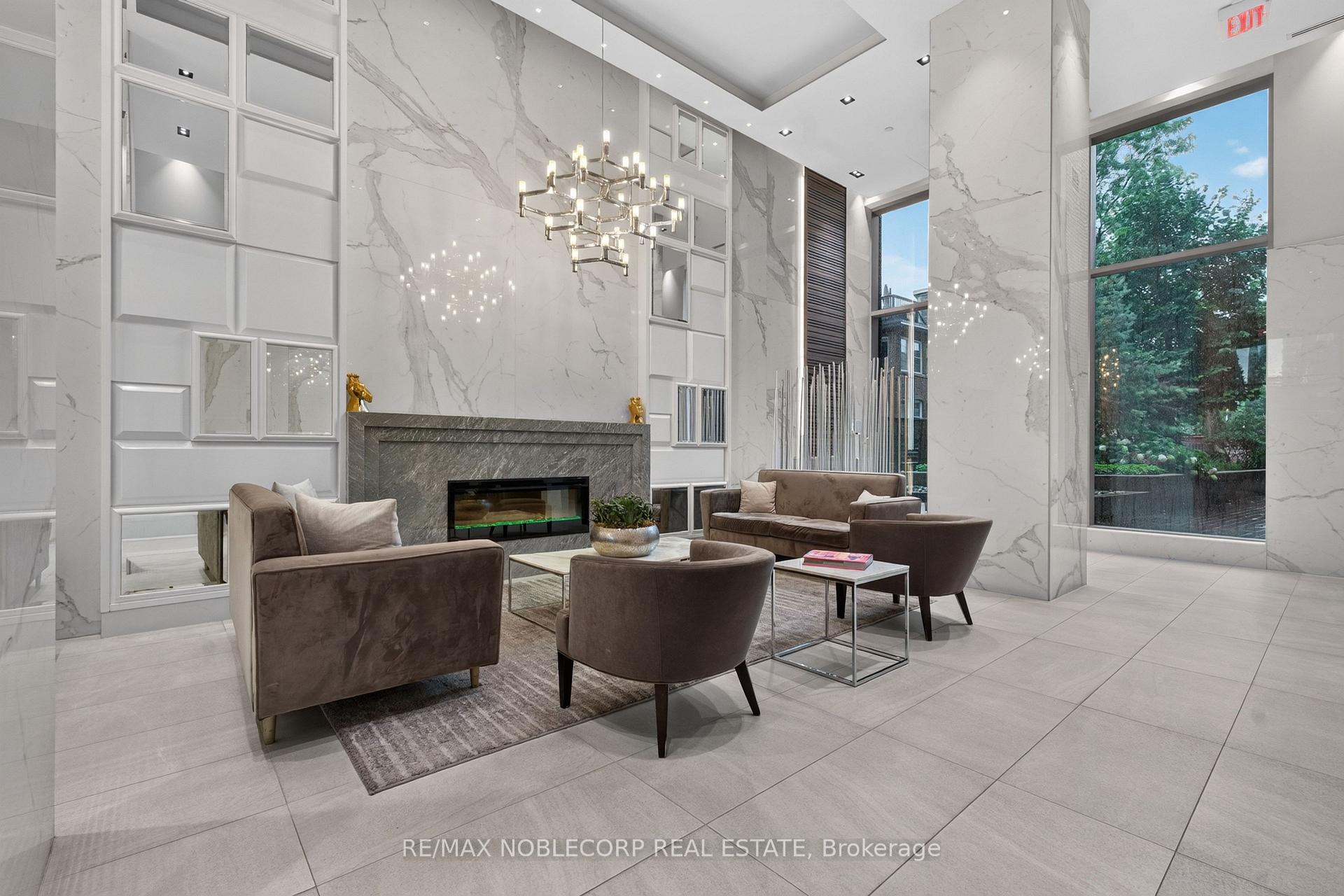 501 St Clair Avenue W #1911