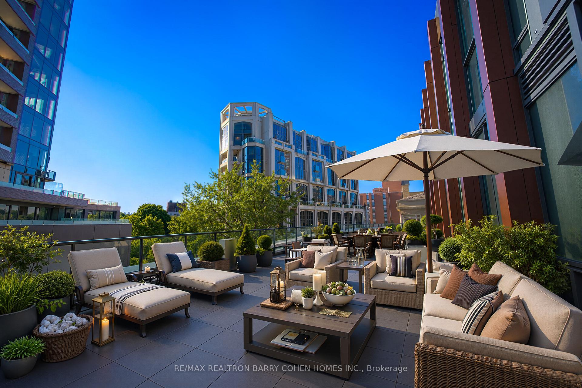 32 Davenport Road  #303