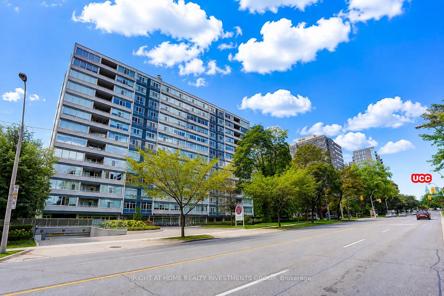 500 Avenue Road  #102