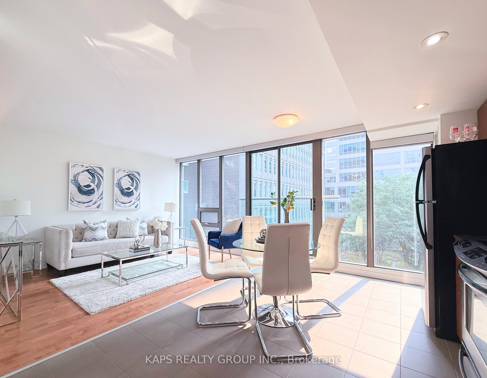 33 Lombard Street  #410
