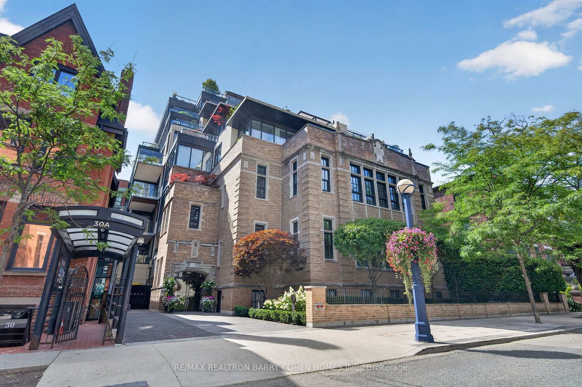 36 Hazelton Avenue  2A