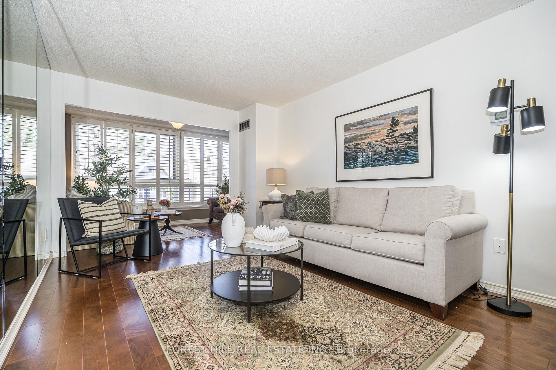 225 Davenport Road  #319