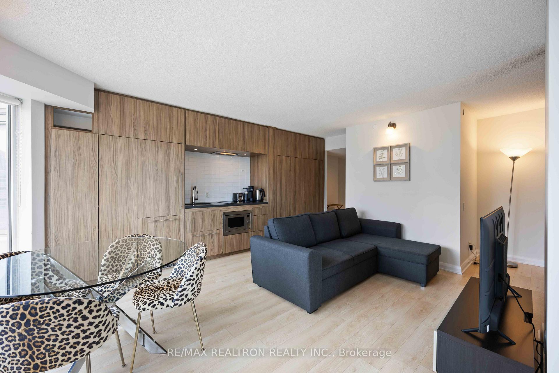 155 Yorkville Avenue  #2604