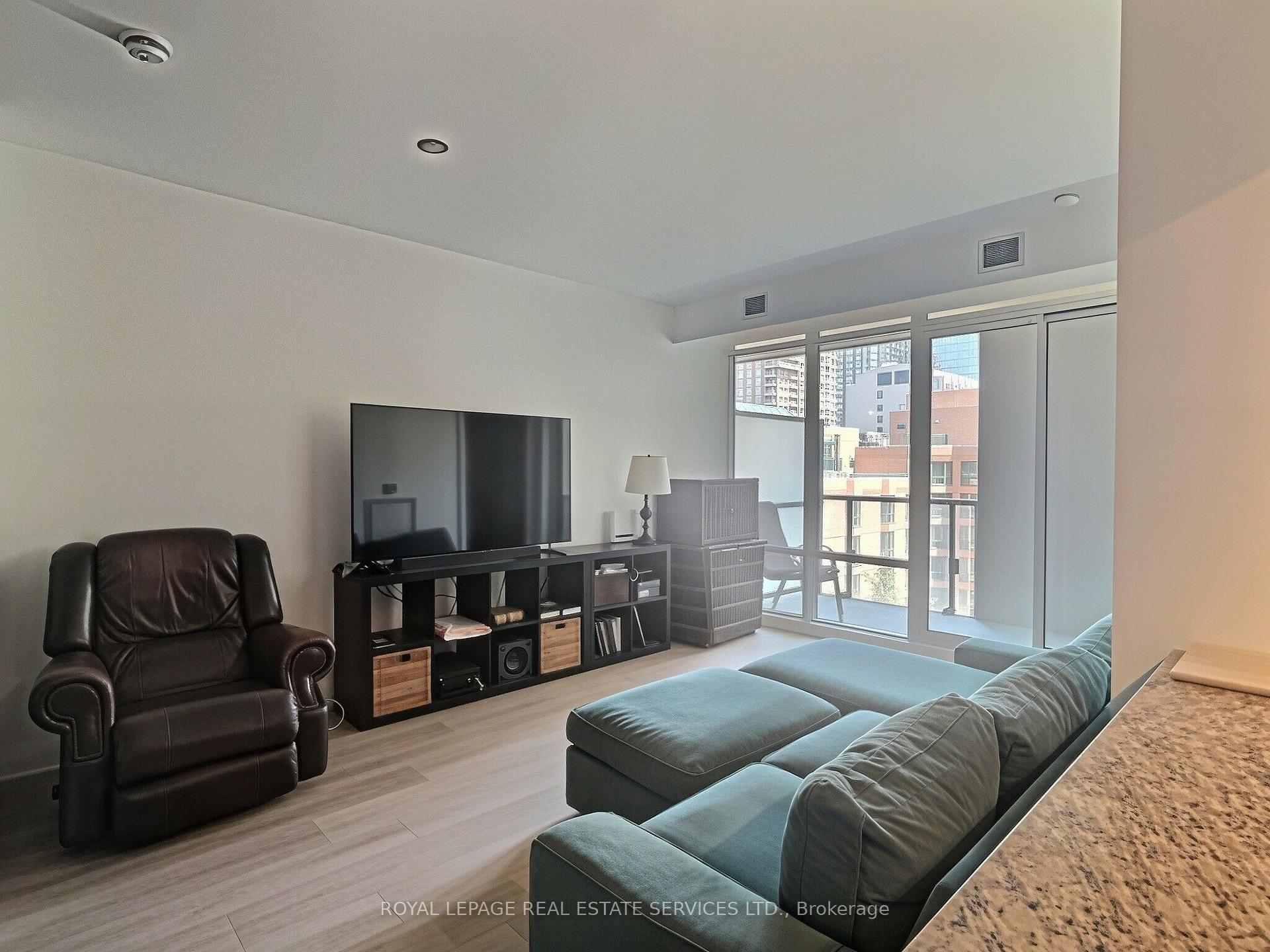 1 Bedford Road  #701