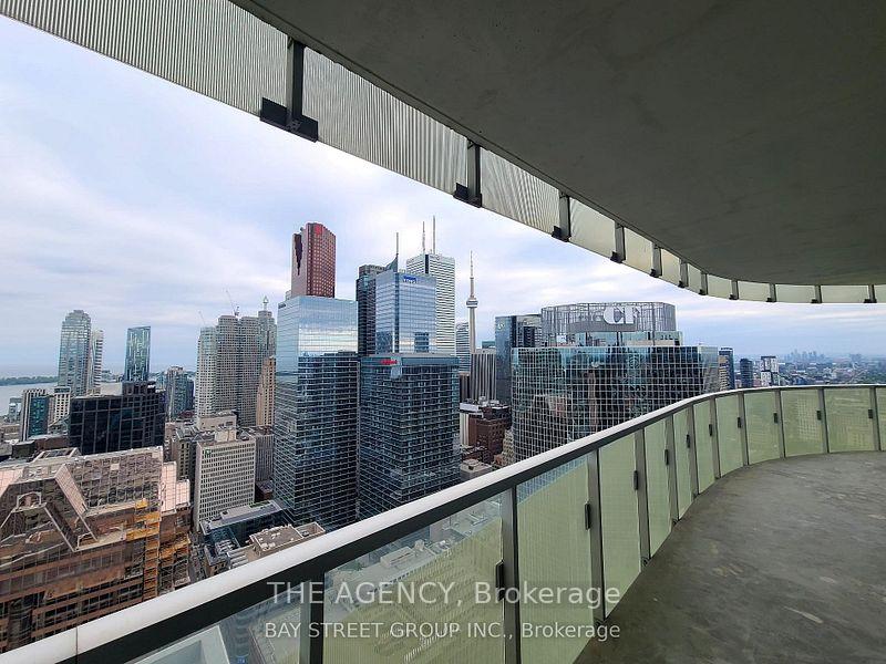197 Yonge Street  #4109