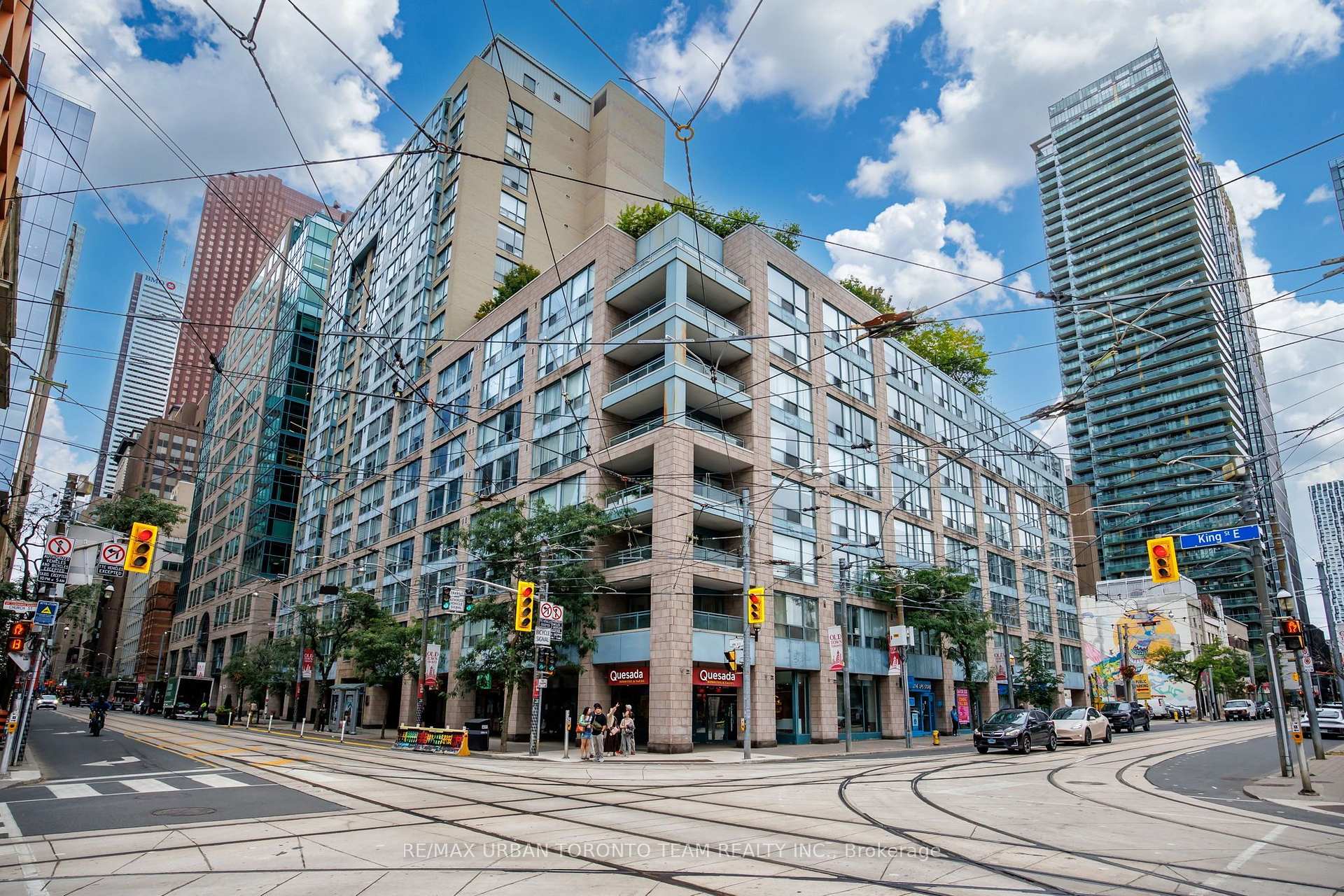 92 King Street E #418