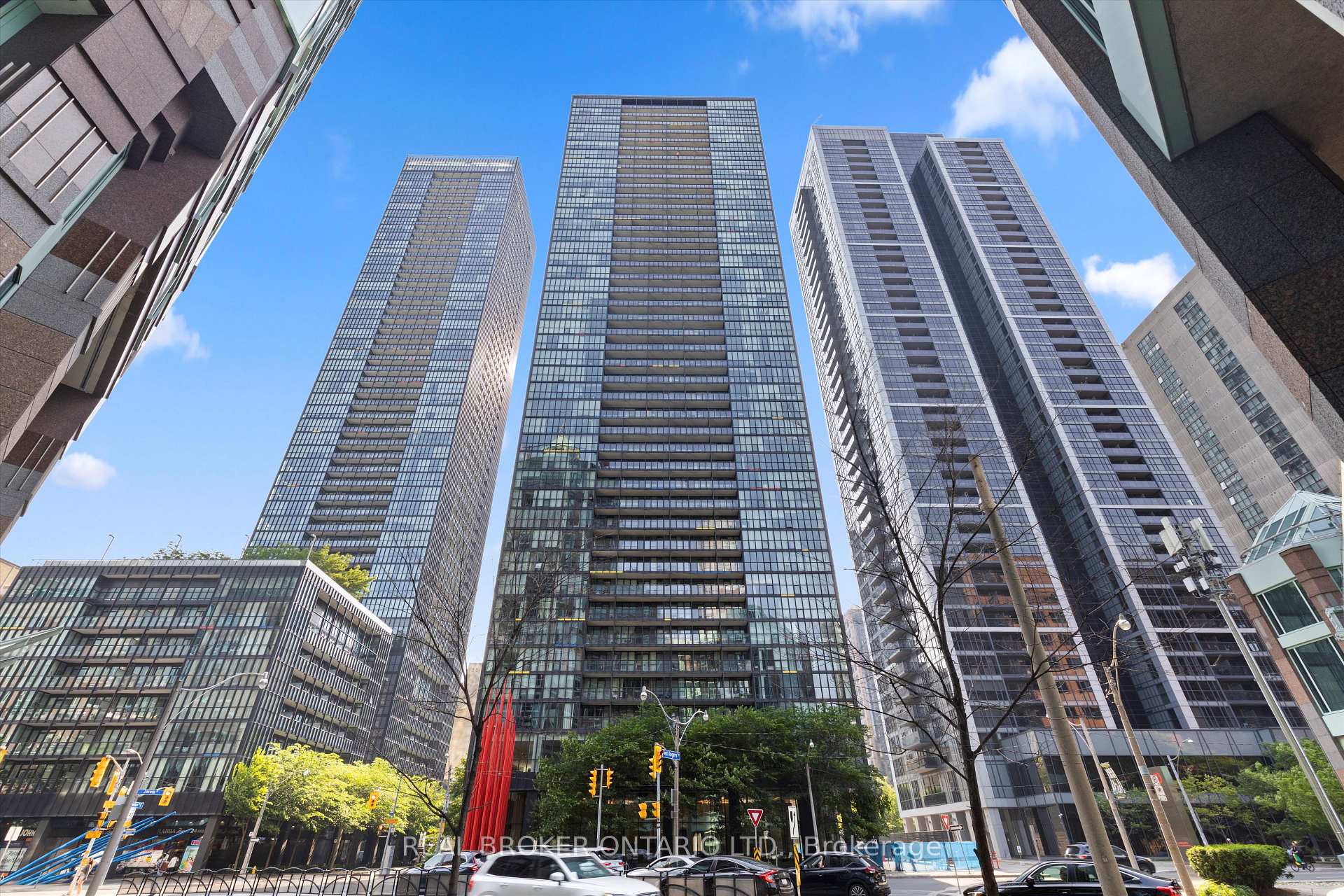 110 Charles Street E #4403