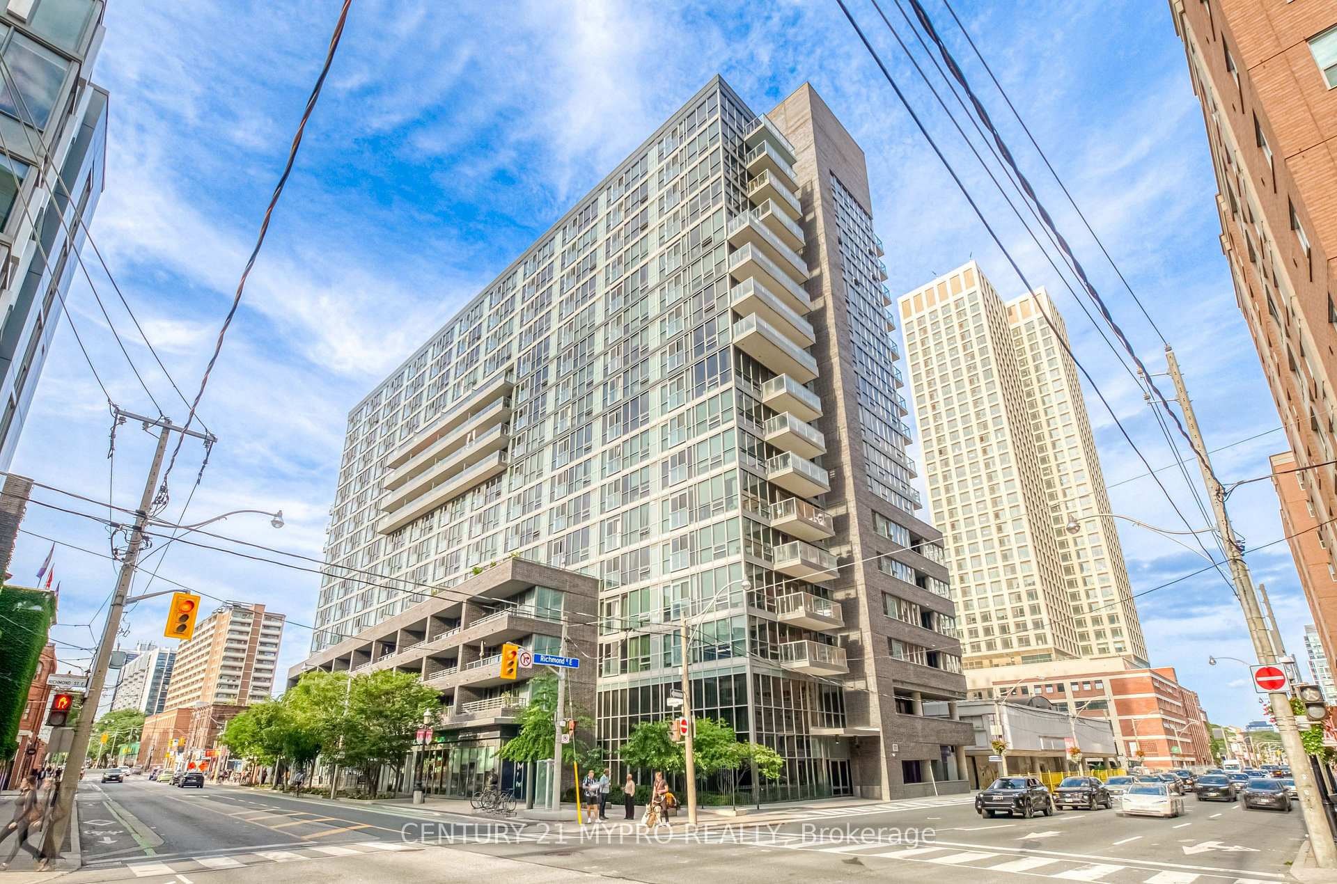 320 Richmond Street E #602