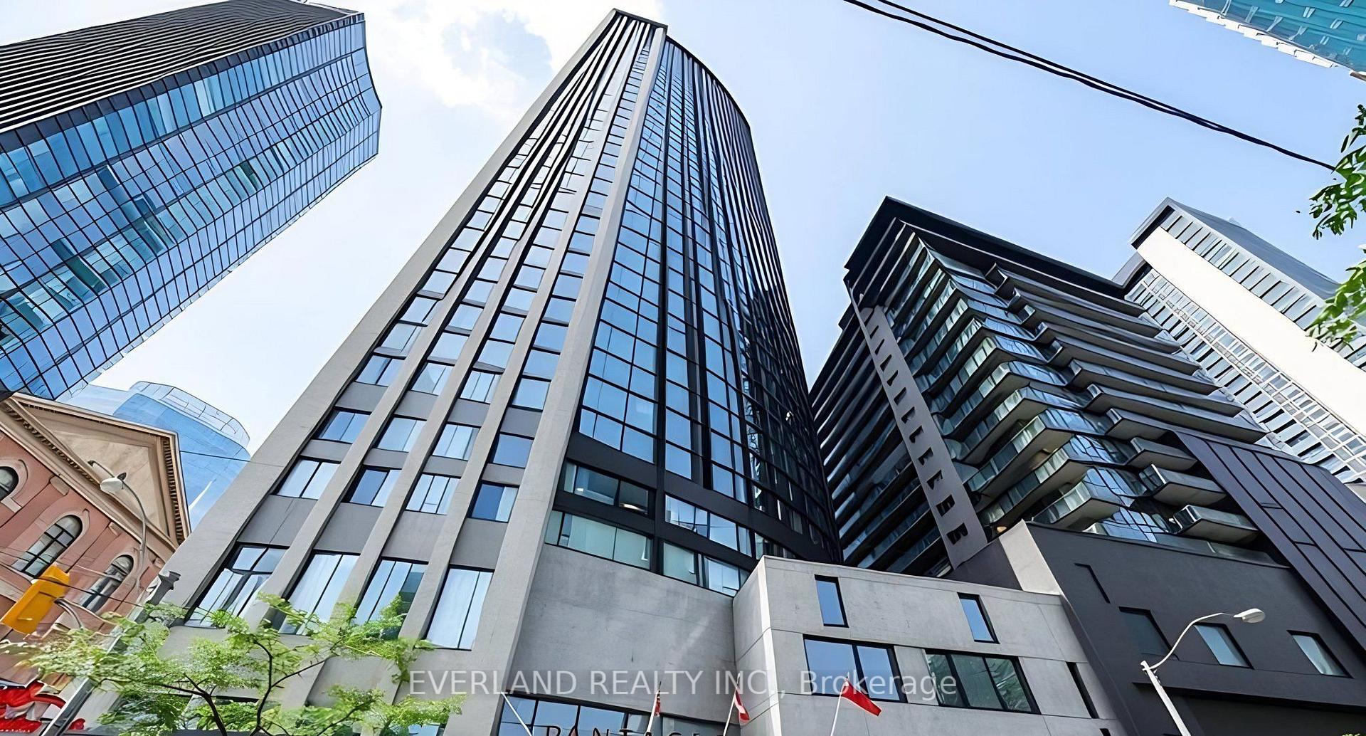 210 Victoria Street  #907