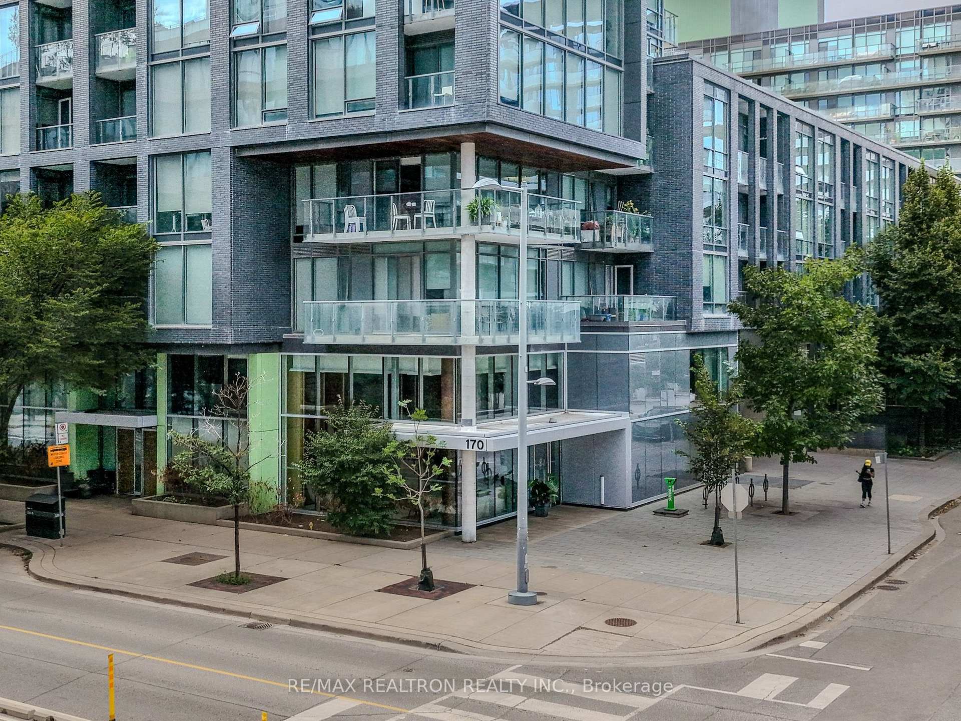 455 Front Street E S302