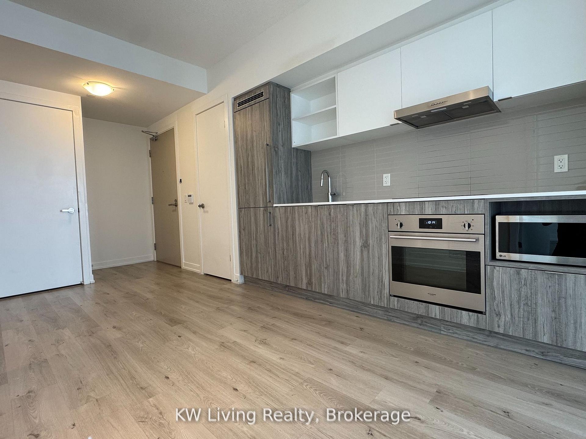 138 Downes Street  #2608