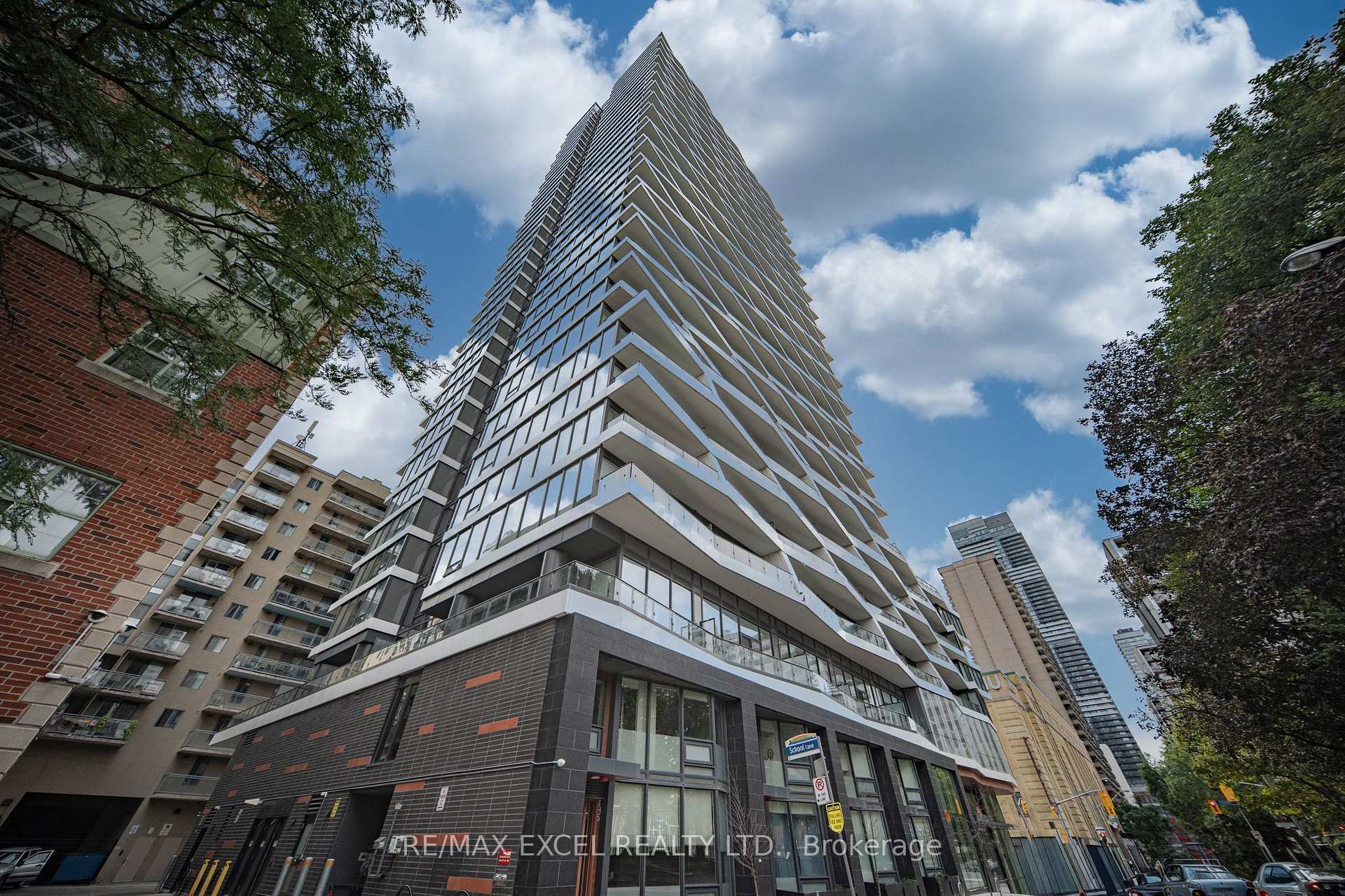 85 Wood Street  #3203