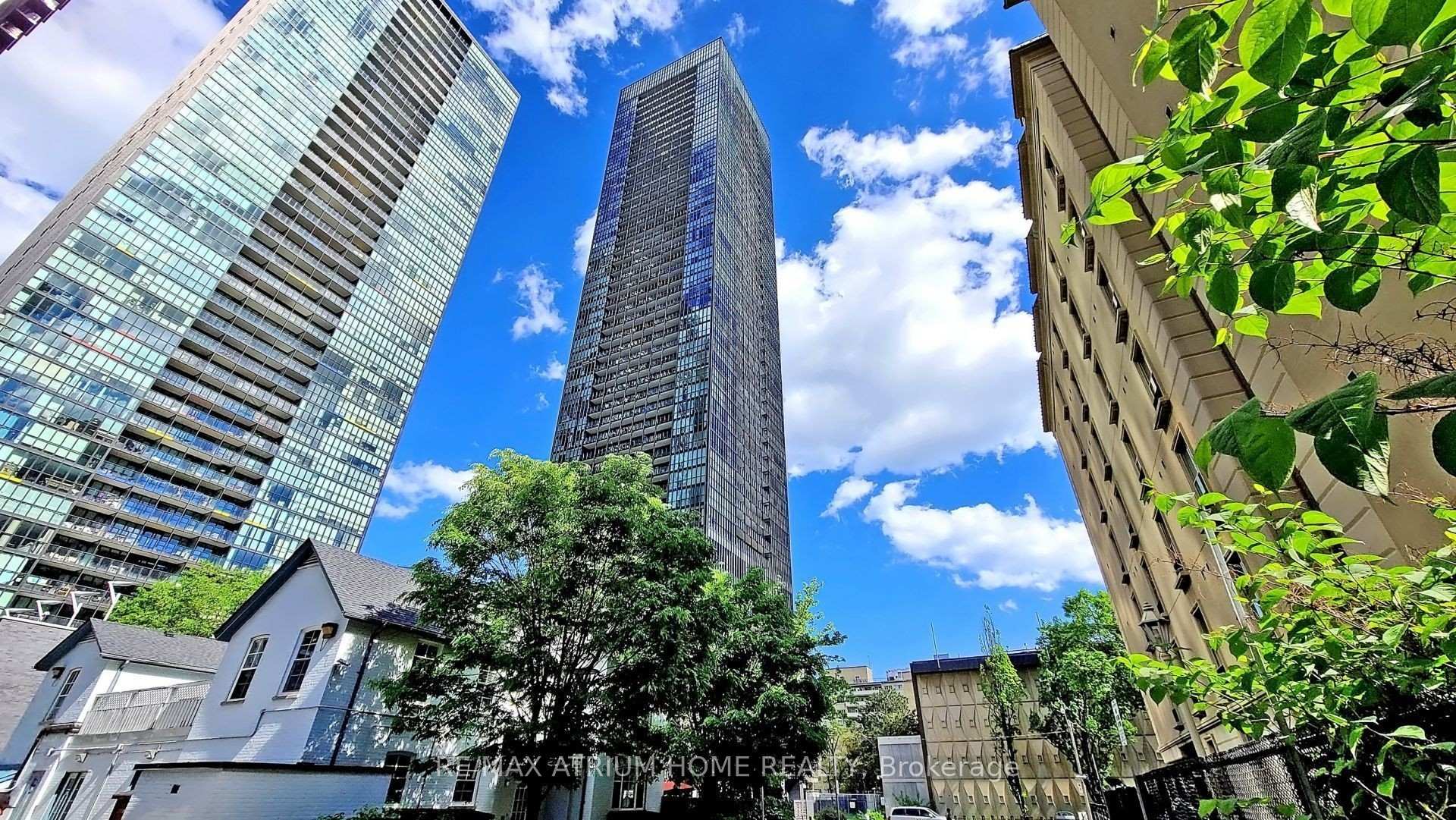 101 Charles Street E #4510