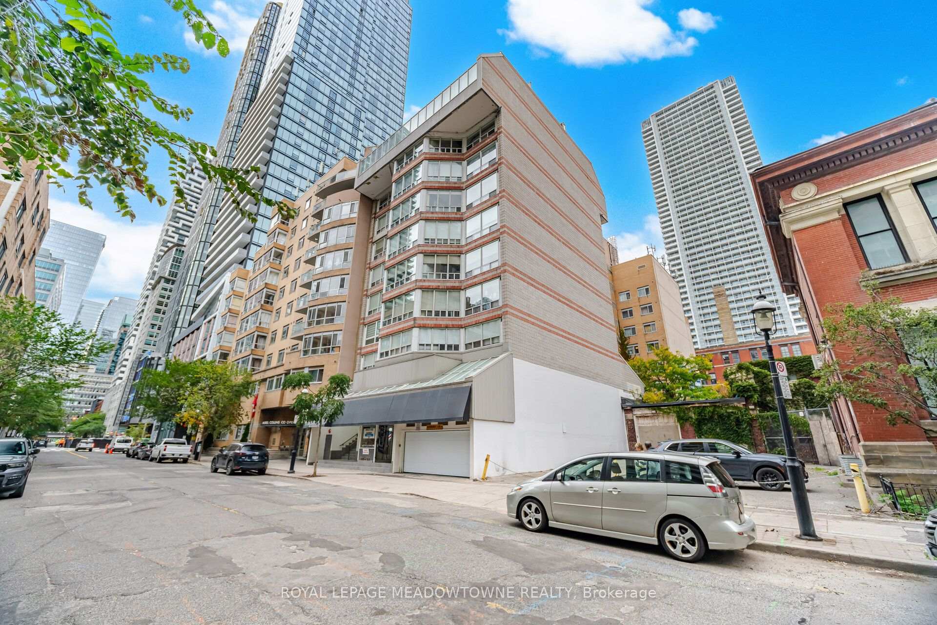 82 Lombard Street  #610