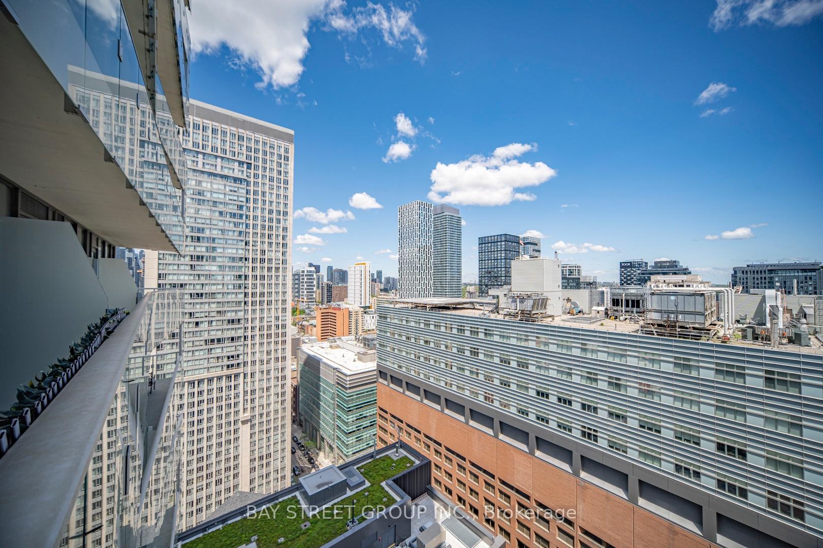 197 Yonge Street  #2204