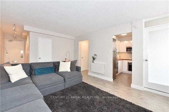 30 Gloucester Street  #1107