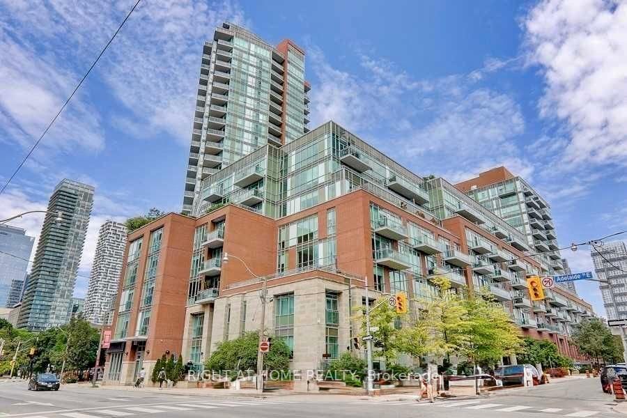 112 George Street  S 828