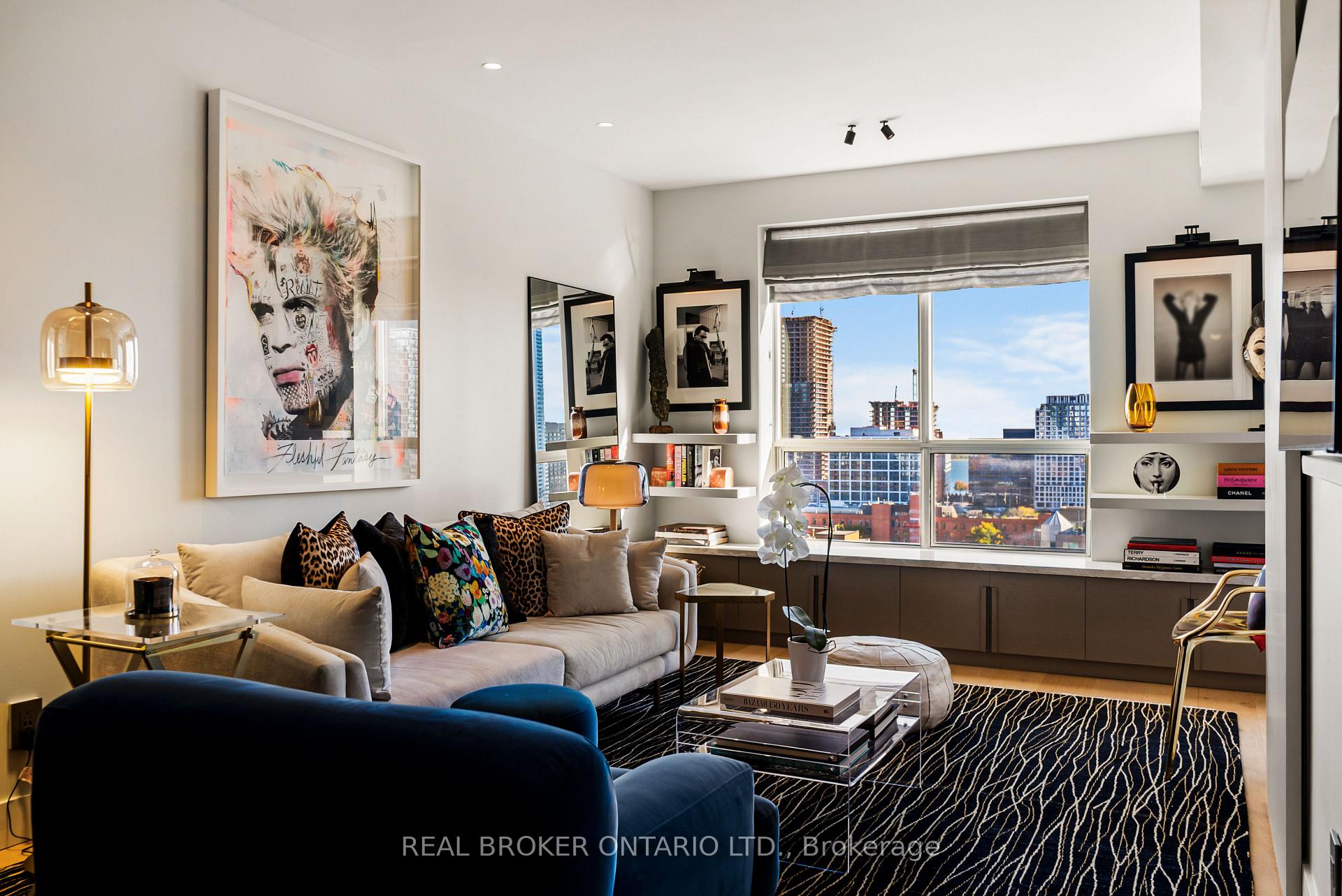 168 King Street E #1604