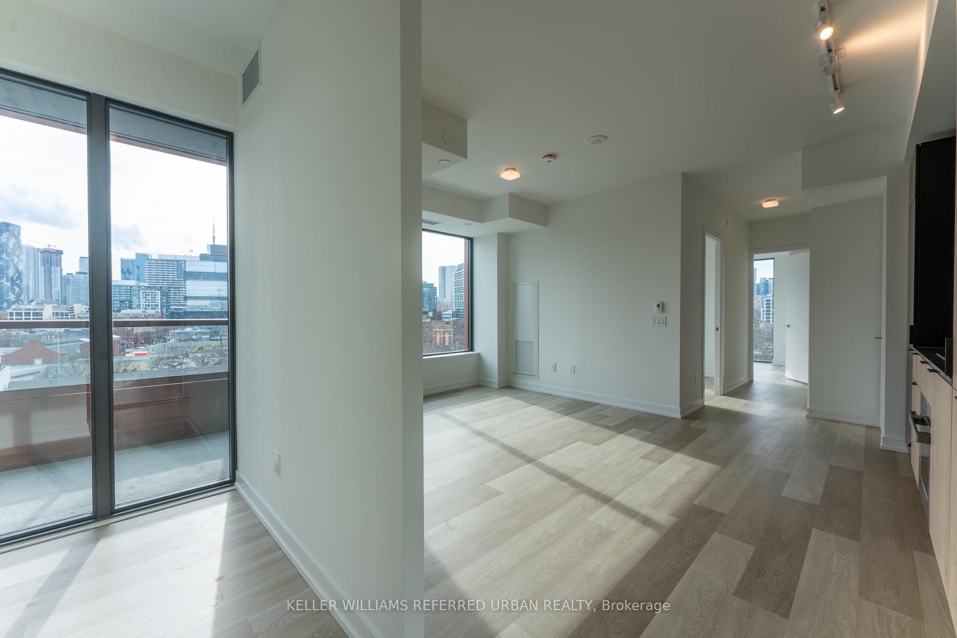 28 Eastern Avenue  #822