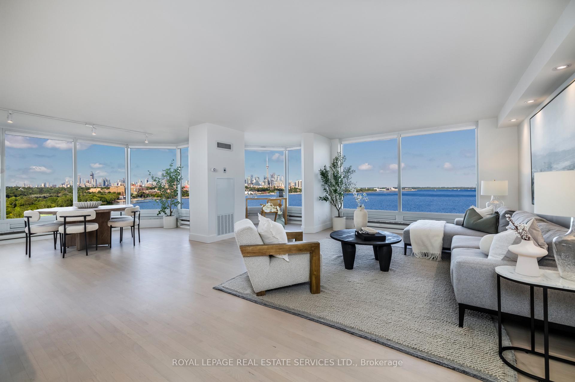 1 Palace Pier Court  #1203