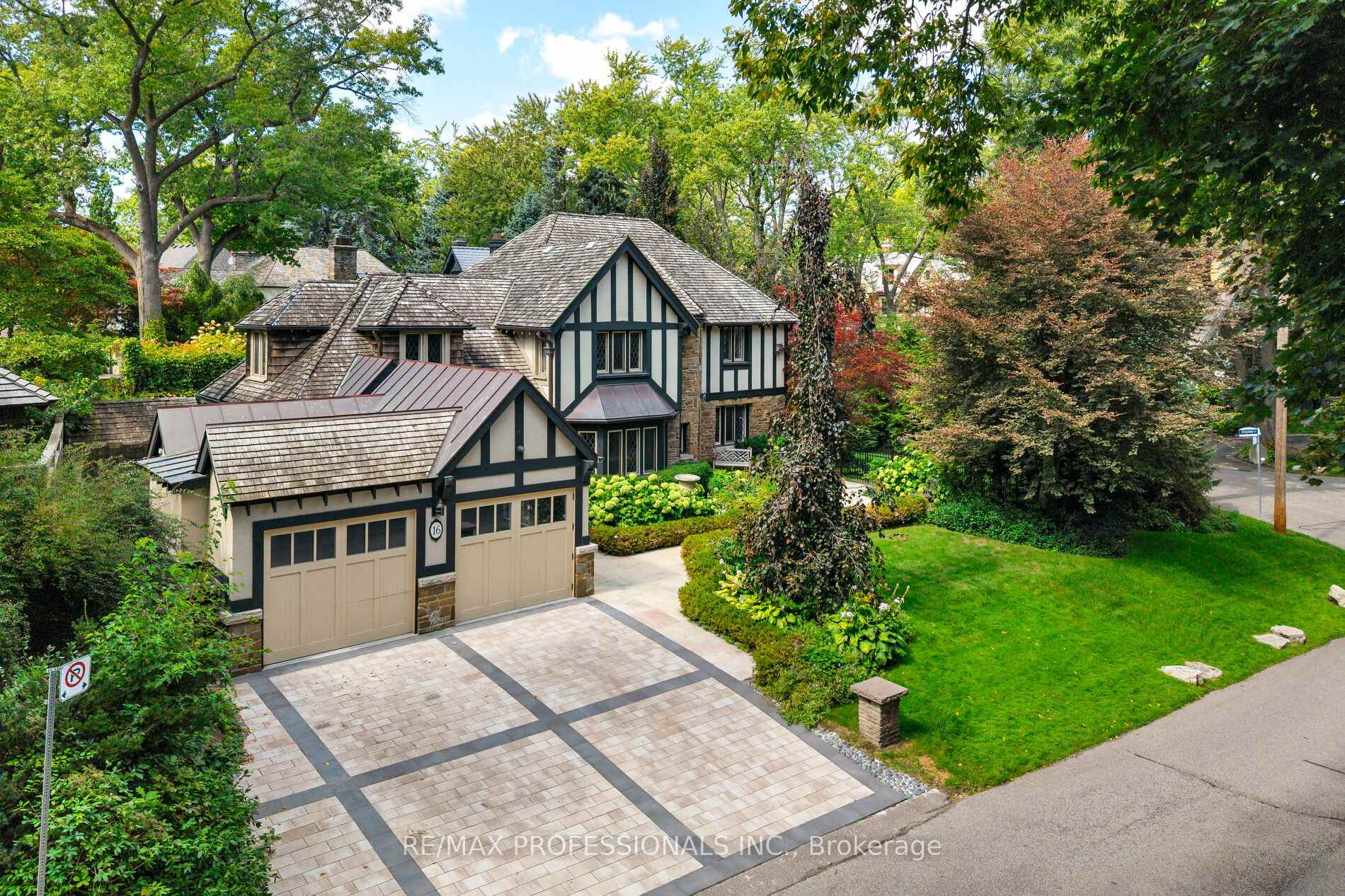 16 Kingsway Crescent 