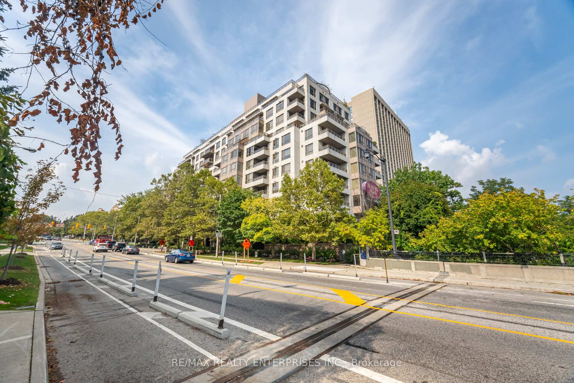 2662 Bloor Street W PH-1108