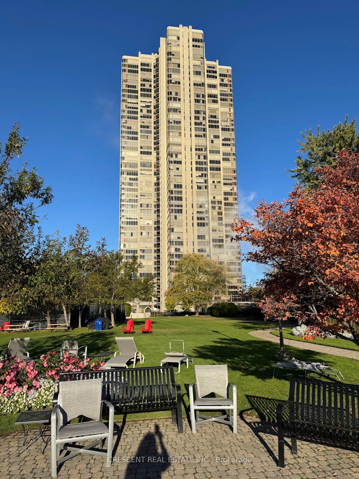 2045 Lake Shore Boulevard W #2607