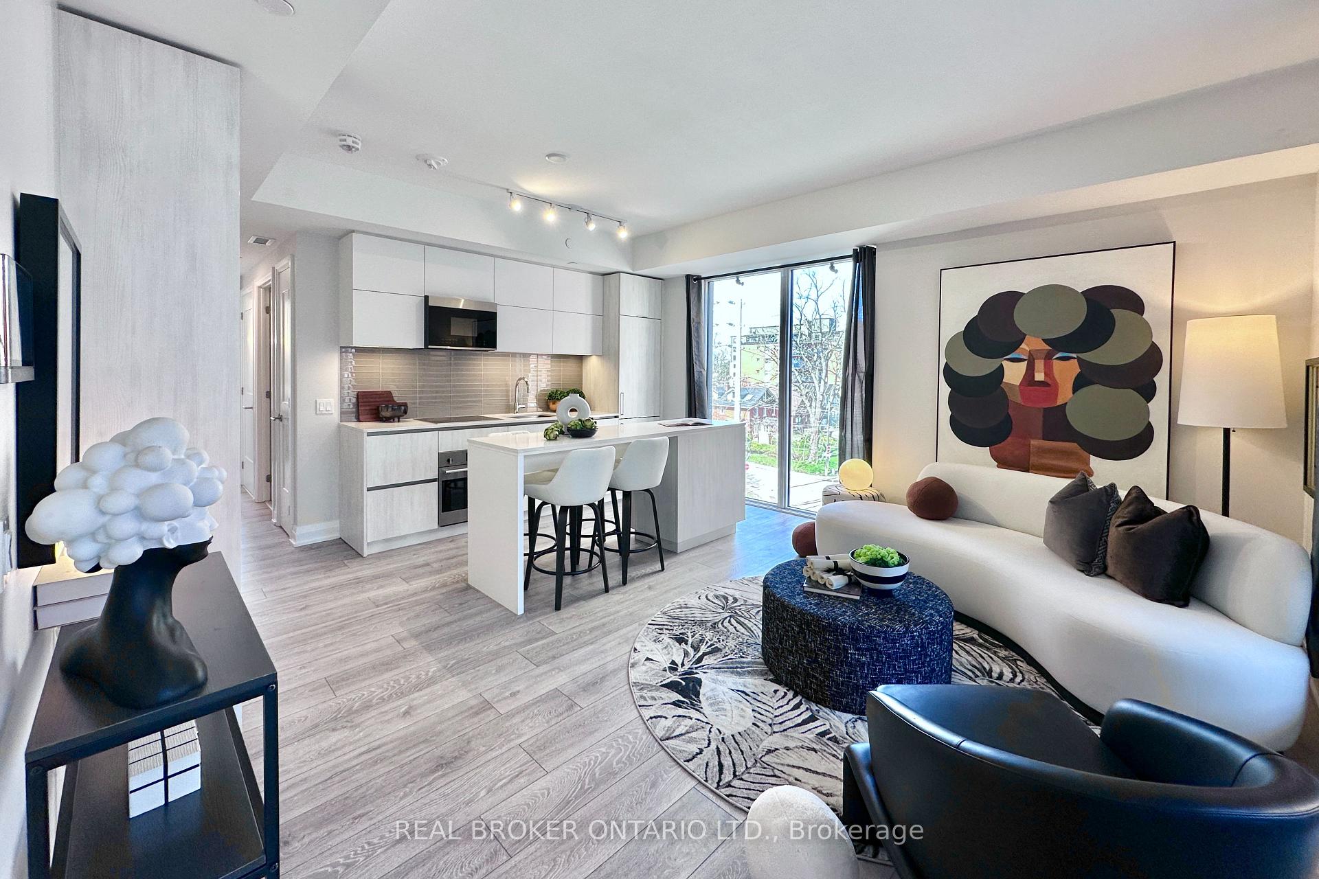 21 Park Street E #518