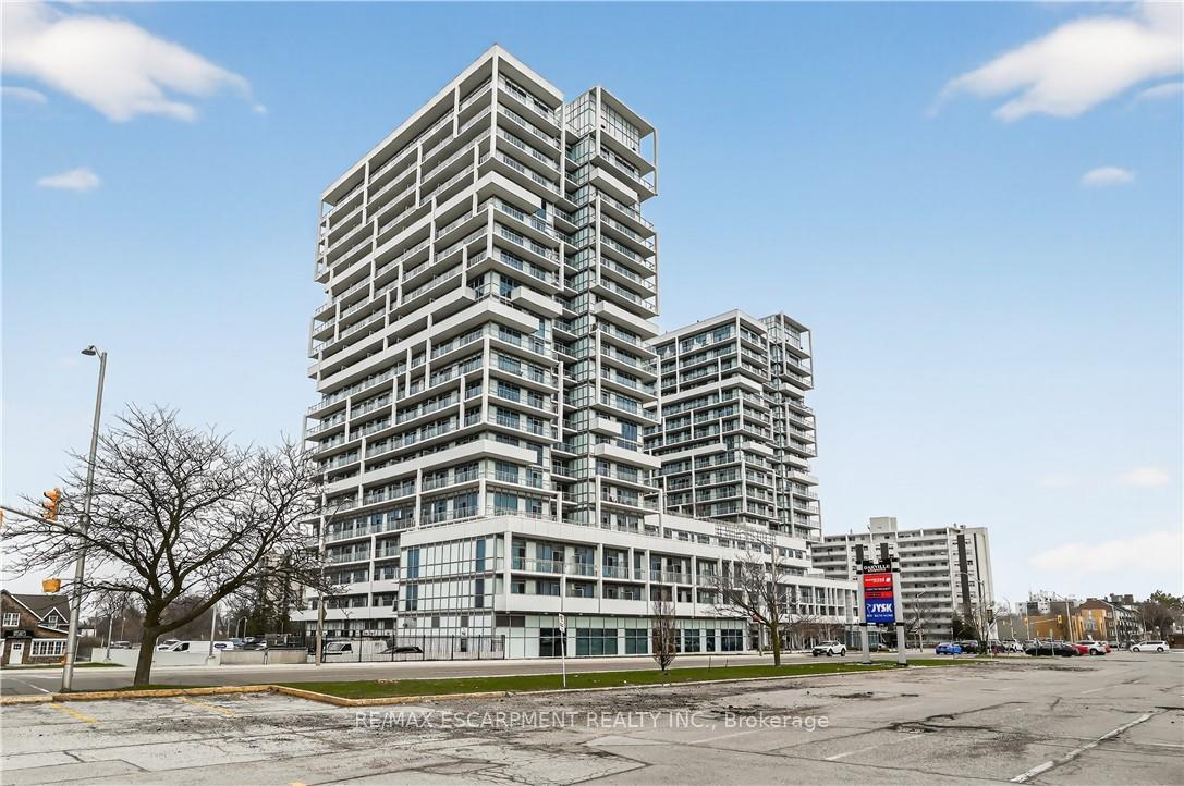 65 Speers Road  PH03