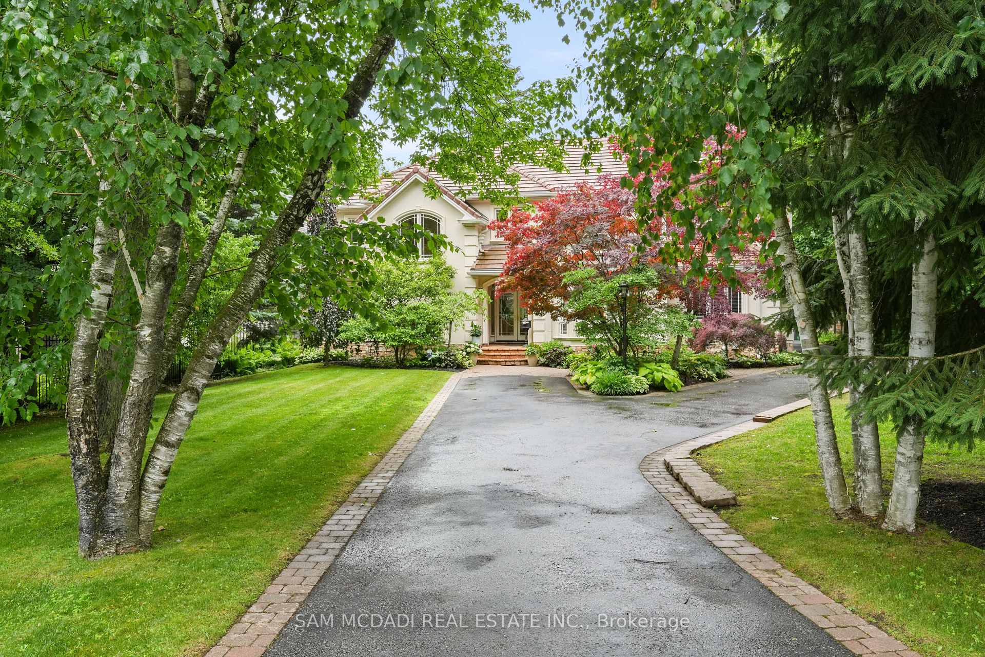 1382 Aldo Drive 