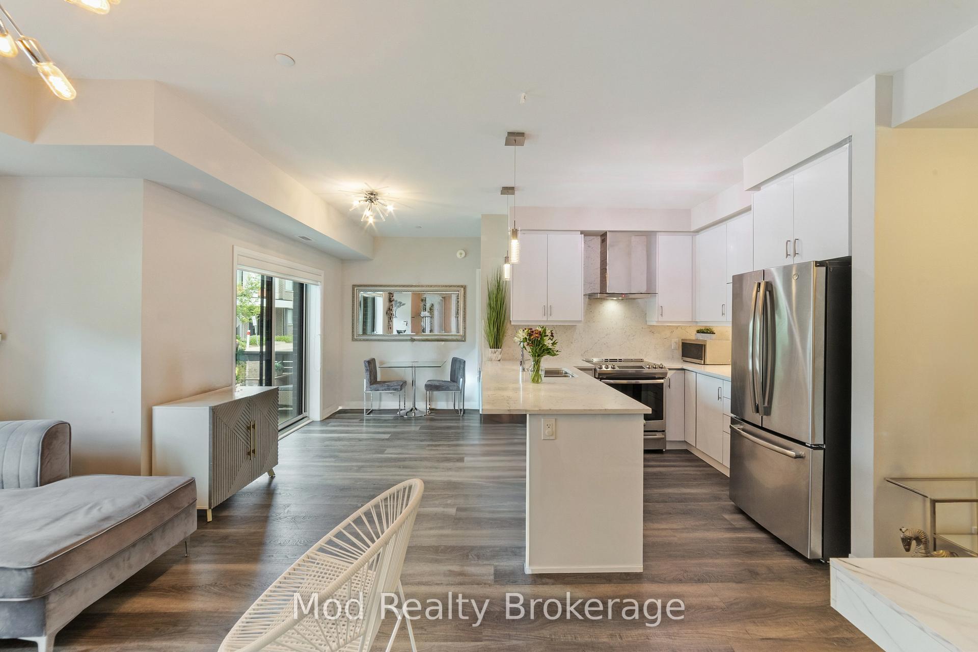 128 Grovewood Common  #129