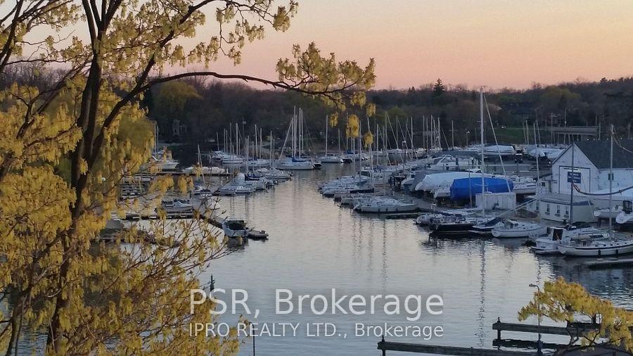 11 Bronte Road  #422