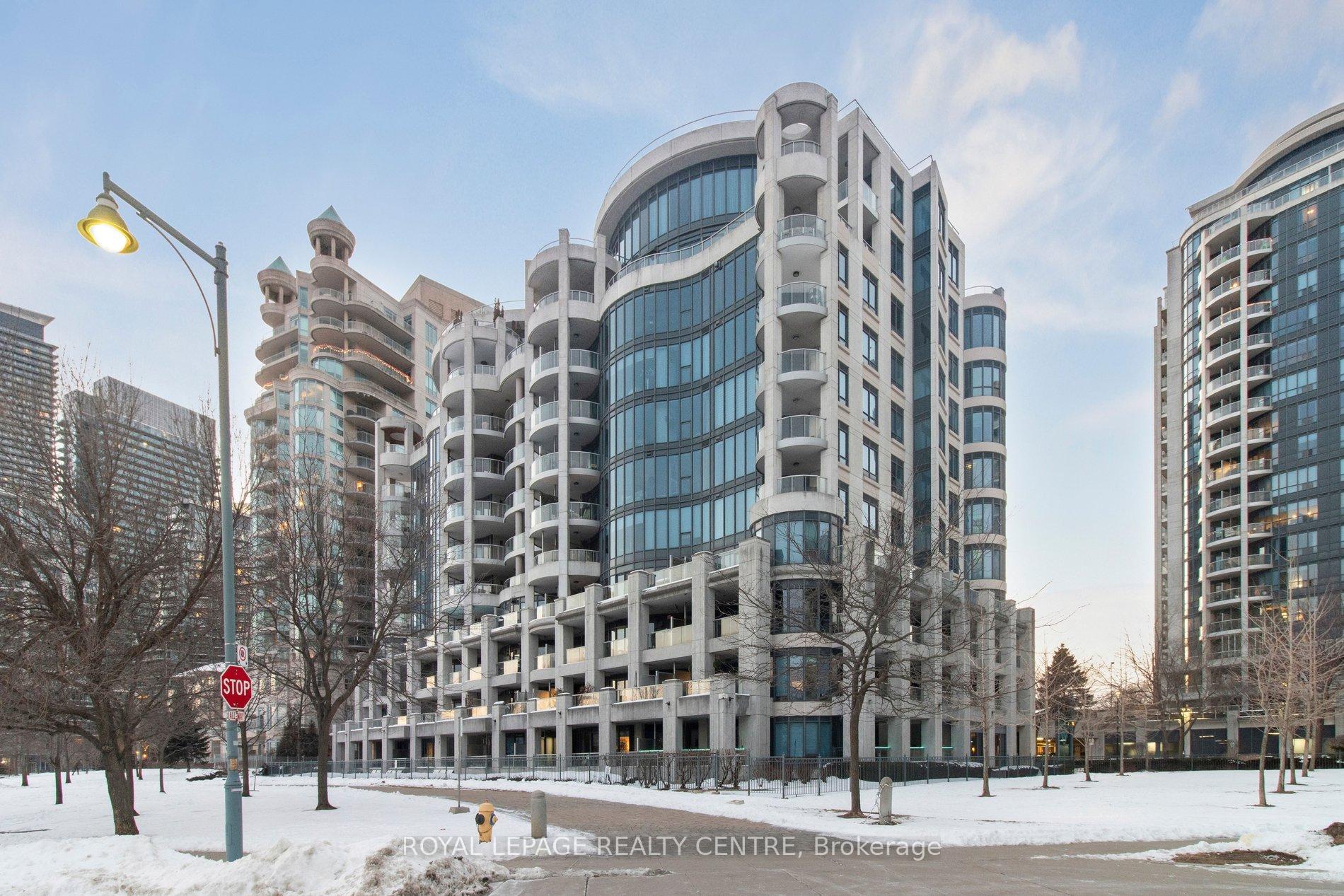 2095 Lake Shore Boulevard W #220