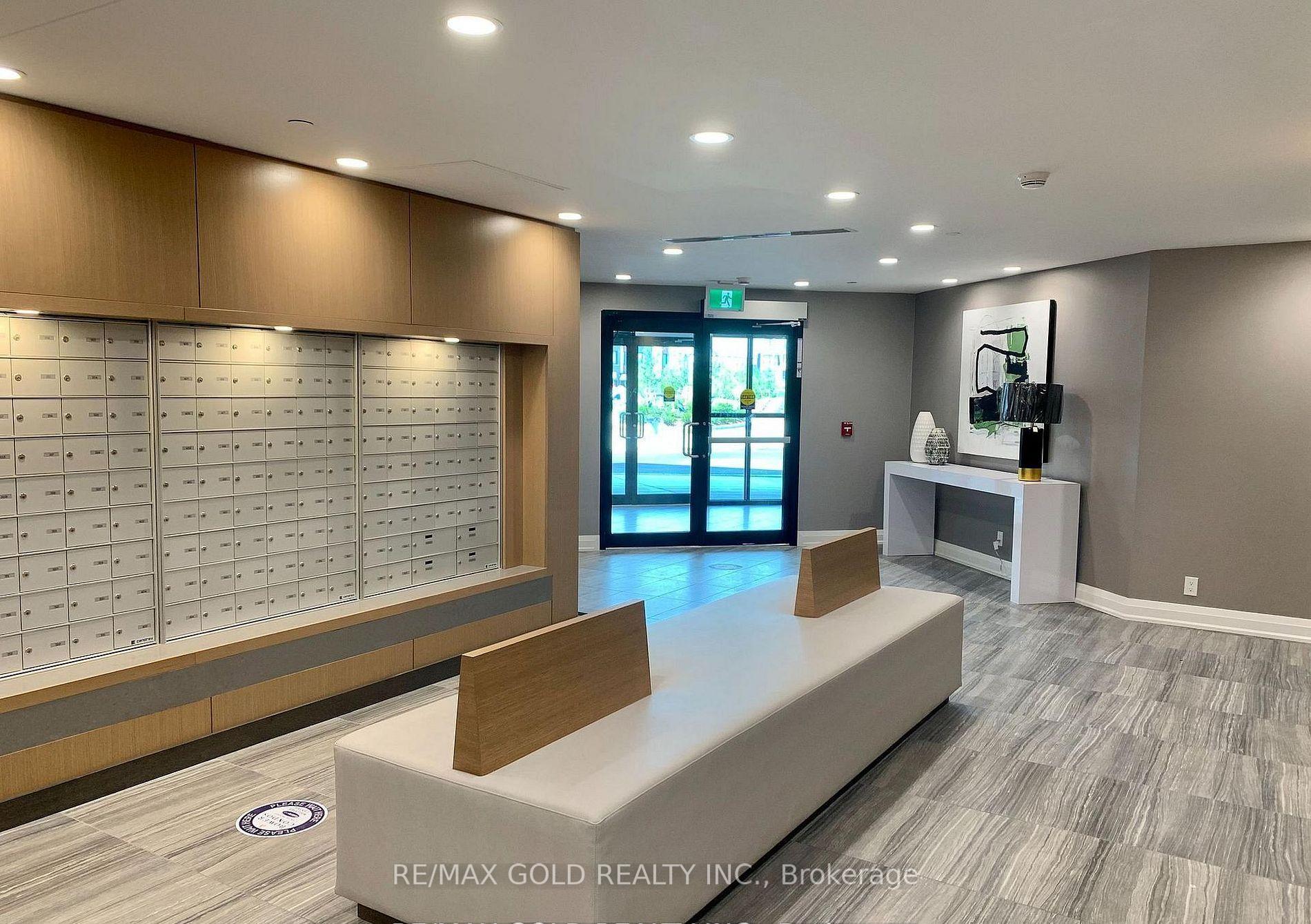 128 Grovewood Common  #608