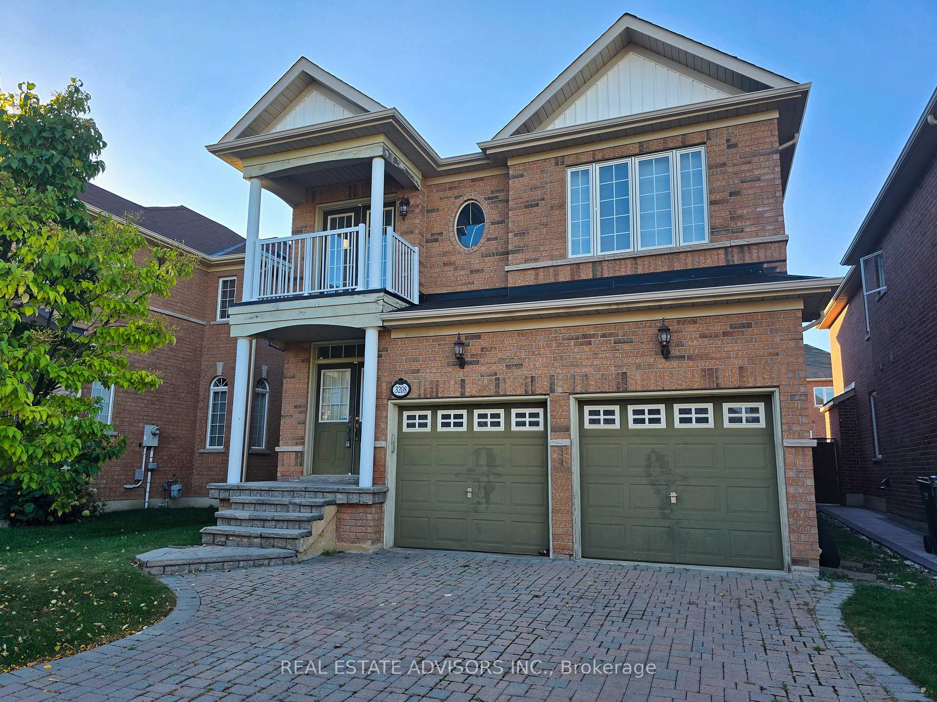3208 Countess Crescent 