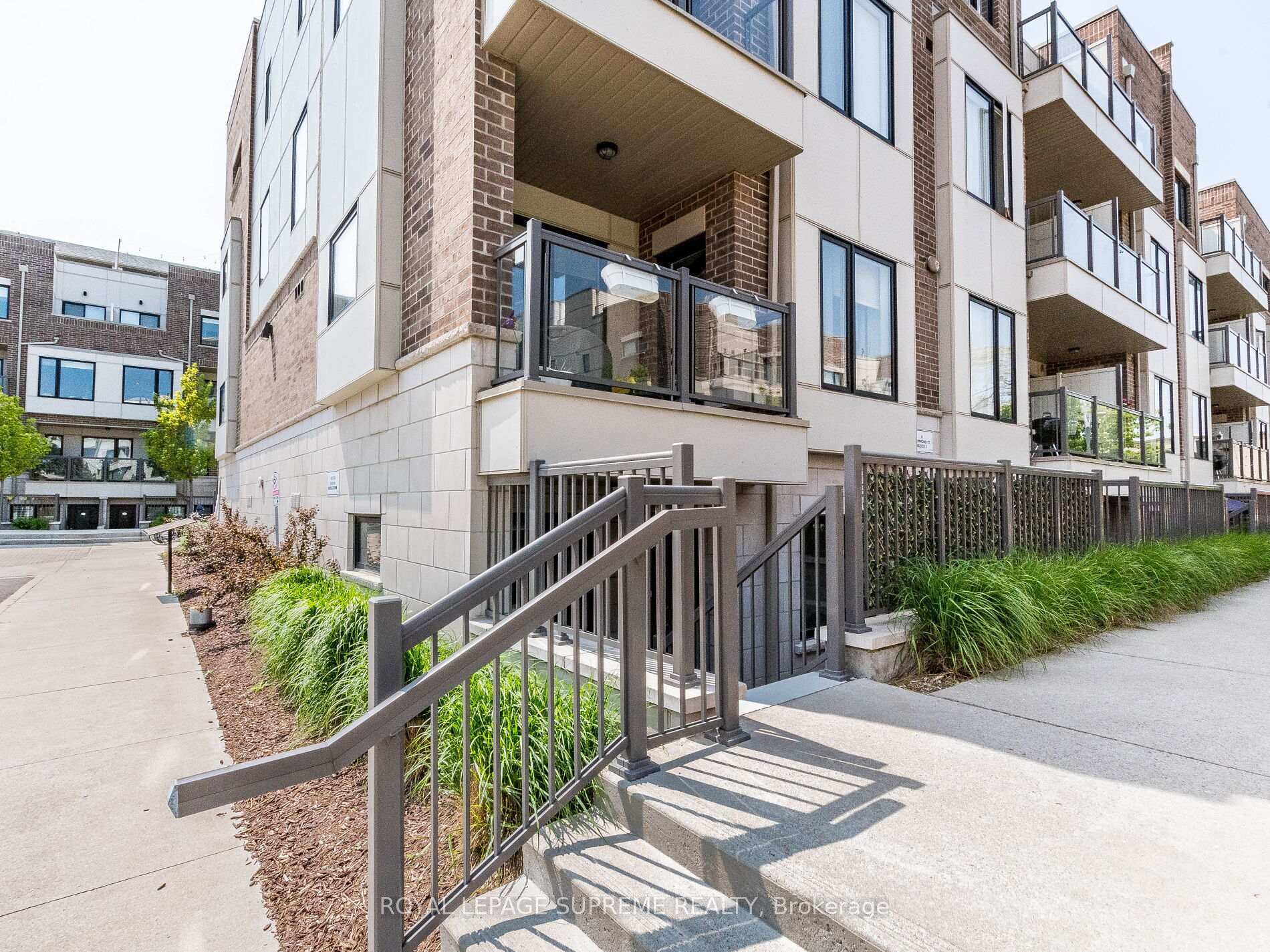 6 Drummond Street  #301
