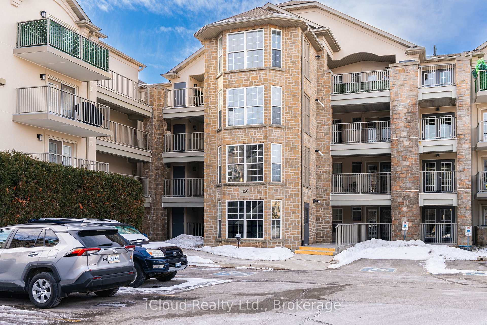 1450 Bishops Gate  #103