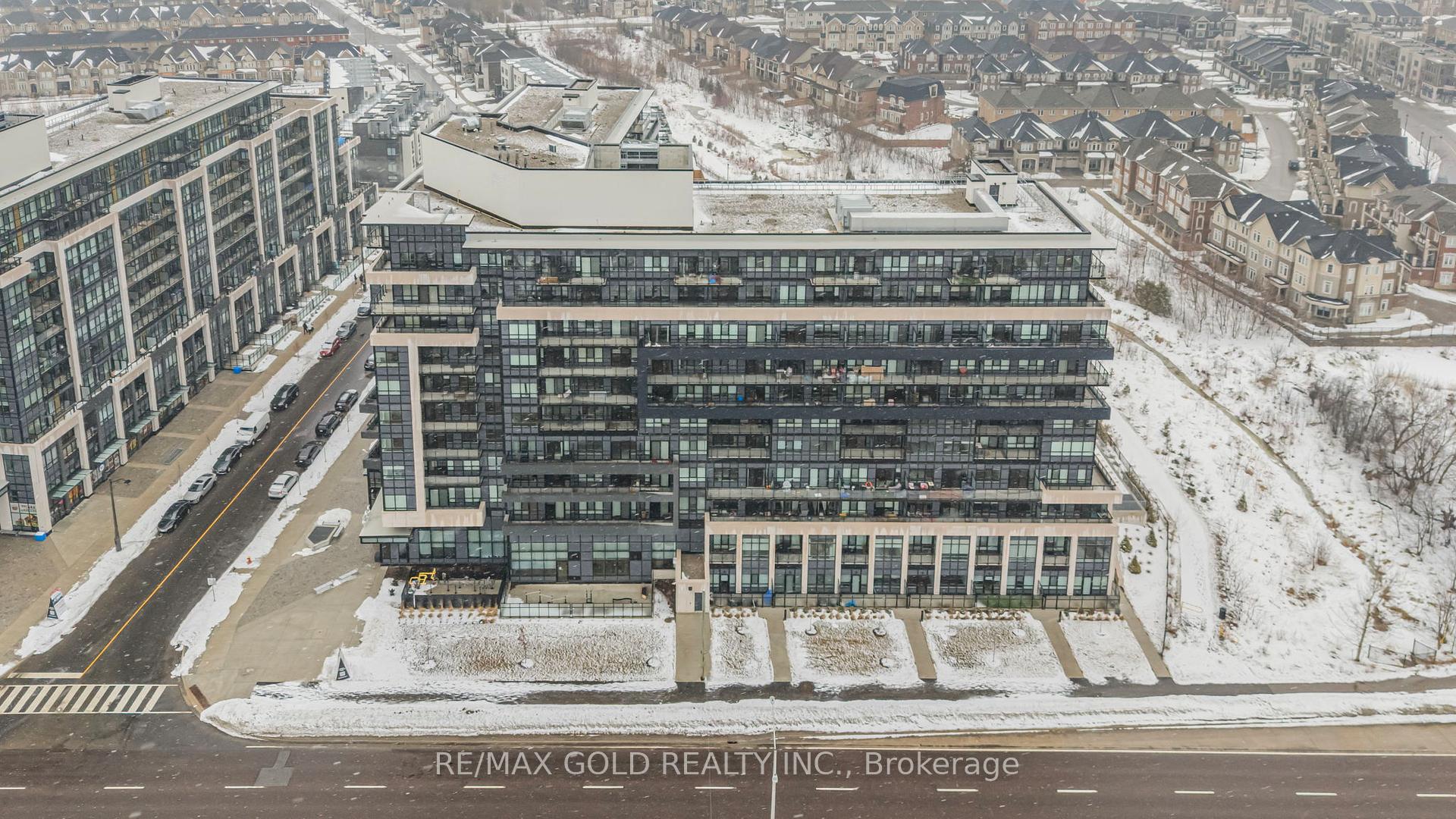 395 Dundas Street W #117