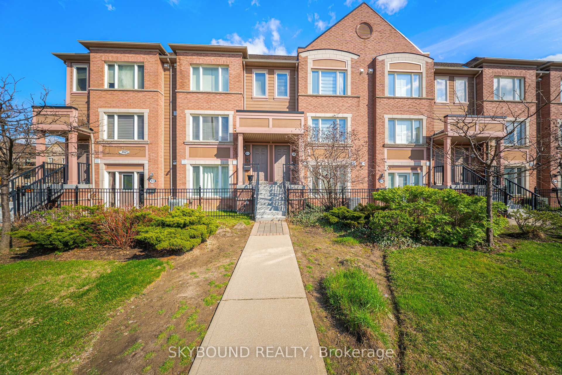 3088 Eglinton Avenue W #85