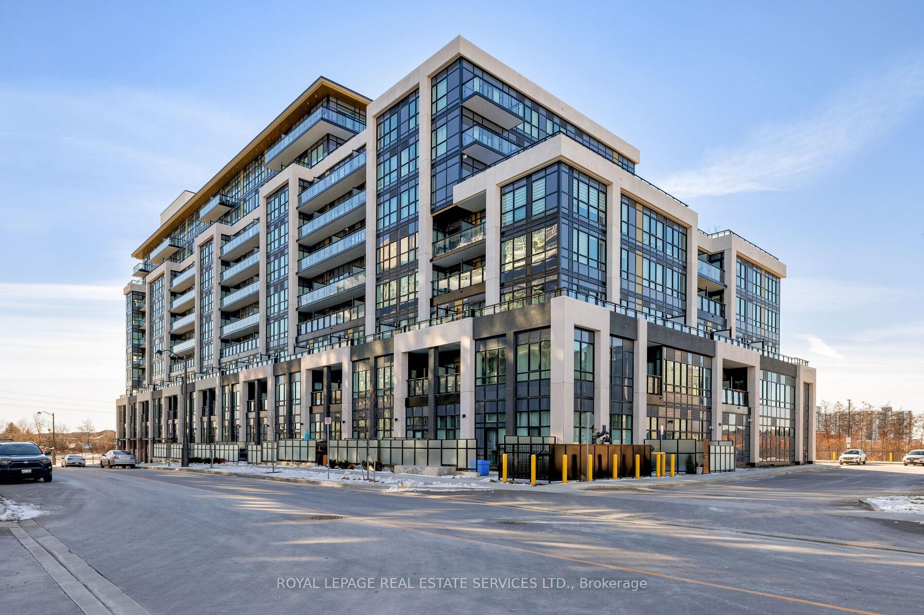405 Dundas Street W #424