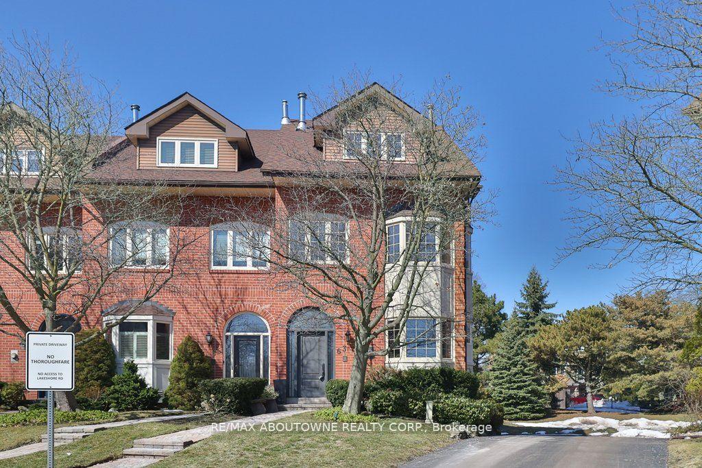 63 Tradewind Drive 