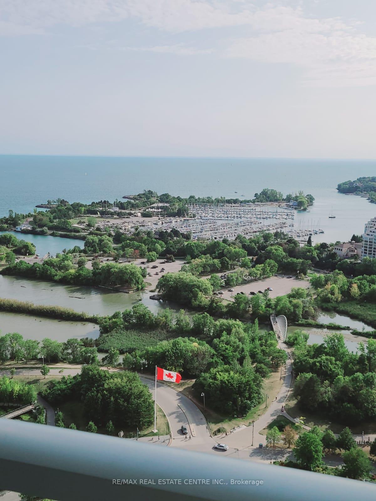 33 Shore Breeze Drive  #2611